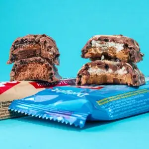 Barres protéinées FitSpo Delight Cookies & Cream 🍪 - 20g protéines, 0,5g sucre - Pack 12 x 60g
